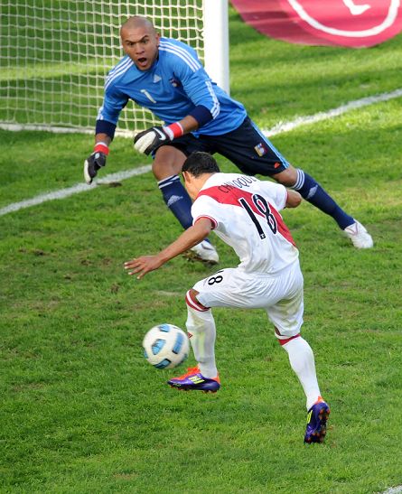  南安普敦青年军发威，圣玛丽球场书写新篇章